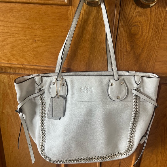 Coach 1941 Whiplash Tatum Leather Chalk White And Gold Rivets Shoulder Tote Bag - Picture 2 of 7
